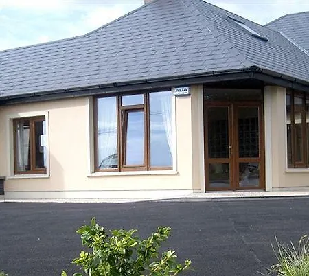 Court Hotel 3*
