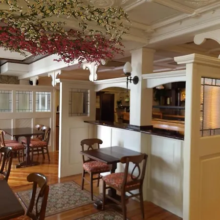 Court 3* كيلارني