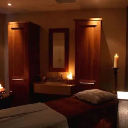 Court 3* Кілларні