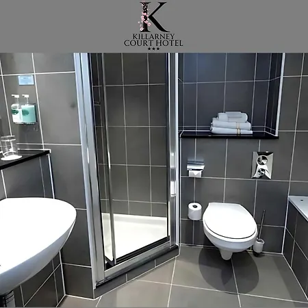 Court فندق كيلارني