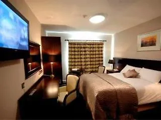 Hotel Court 3*
