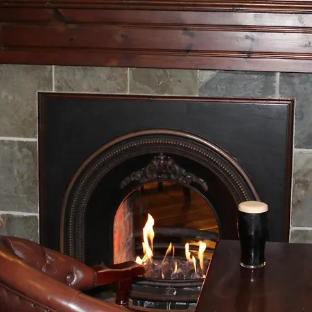 Court كيلارني