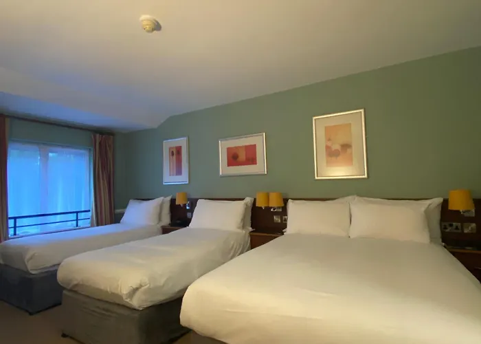 Court キラーニー